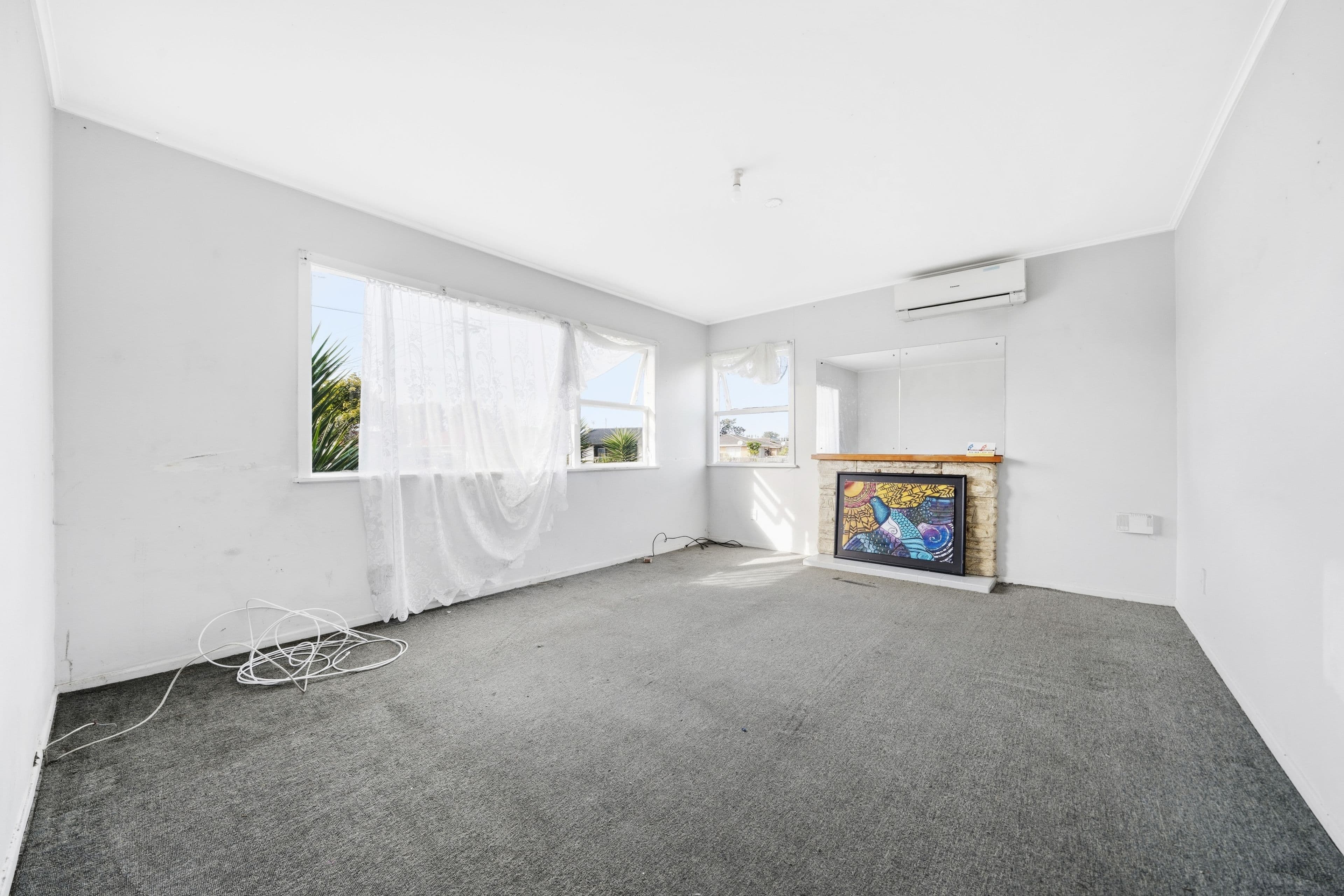 156 Hall Avenue: photo 9