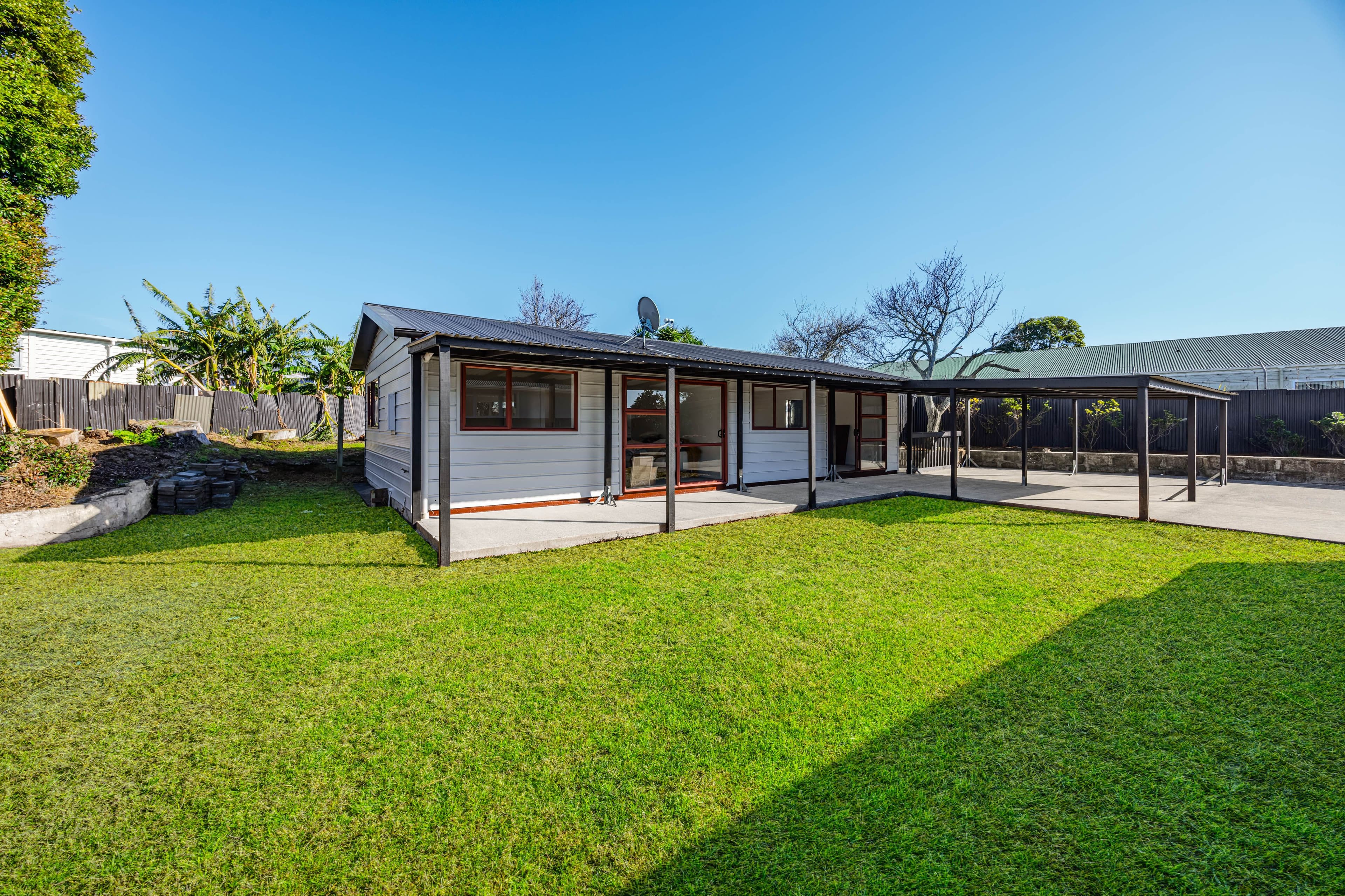 9 Macky Avenue: photo 8