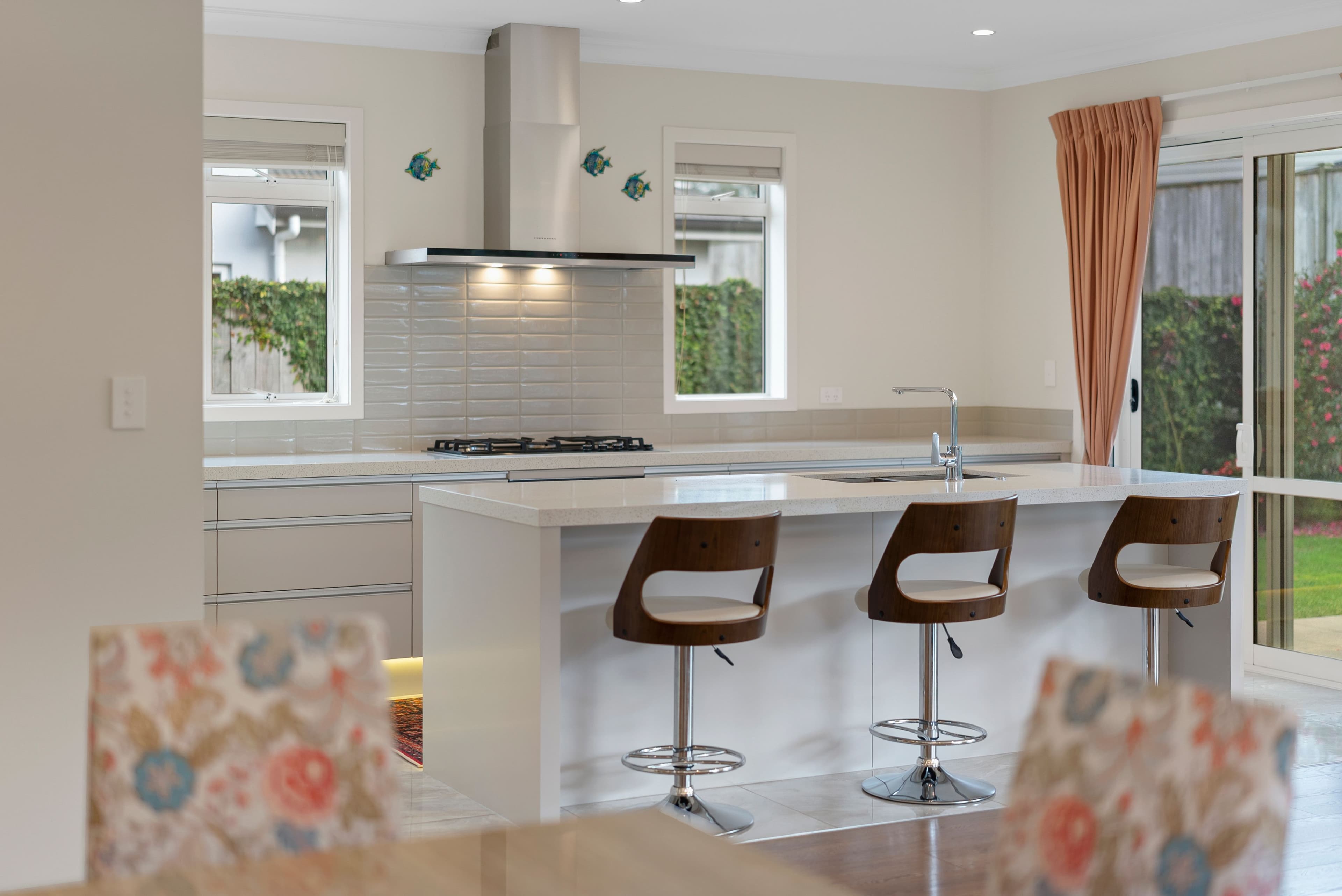 83 Capriana Drive: photo 3