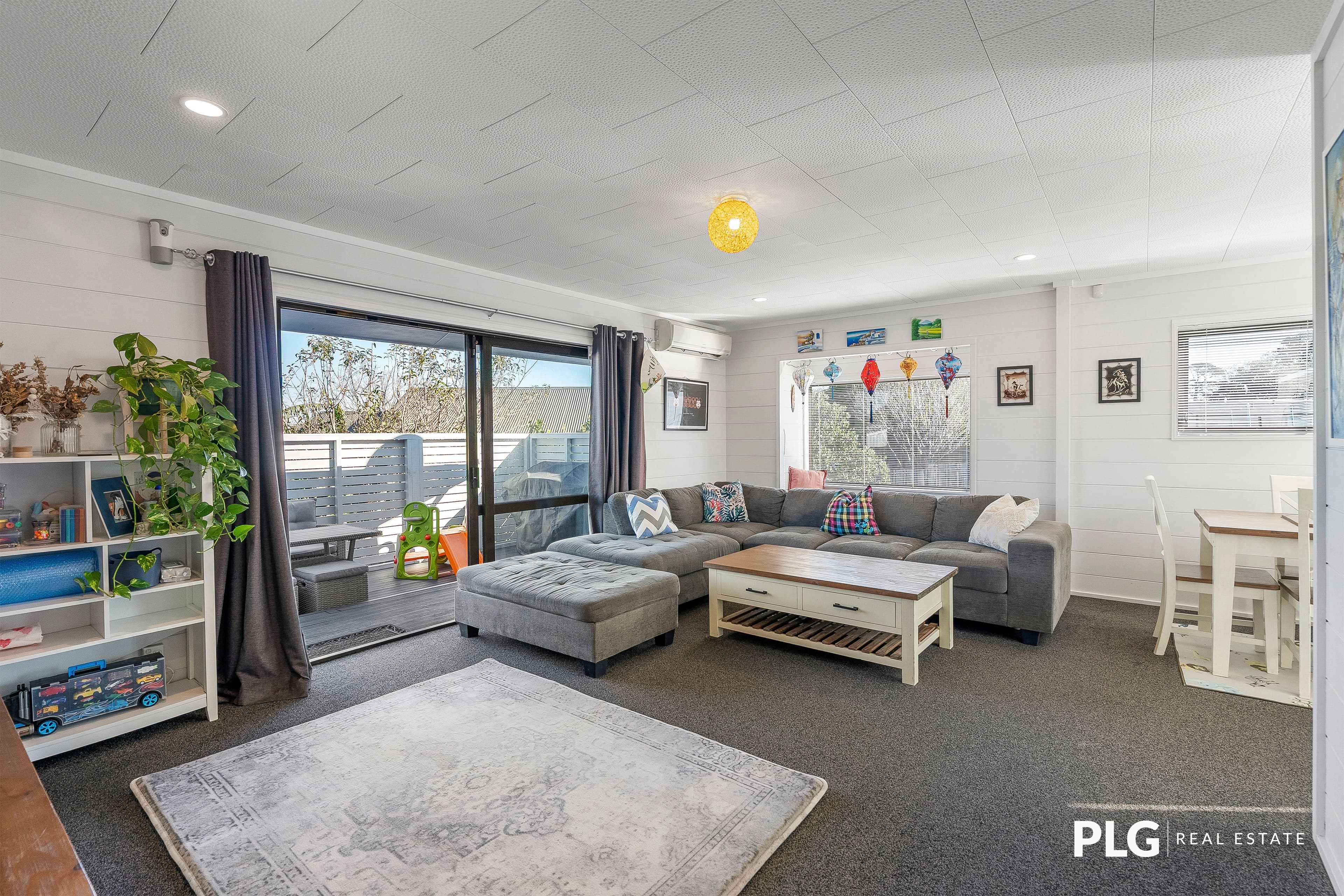 139 Finlayson Avenue: photo 3