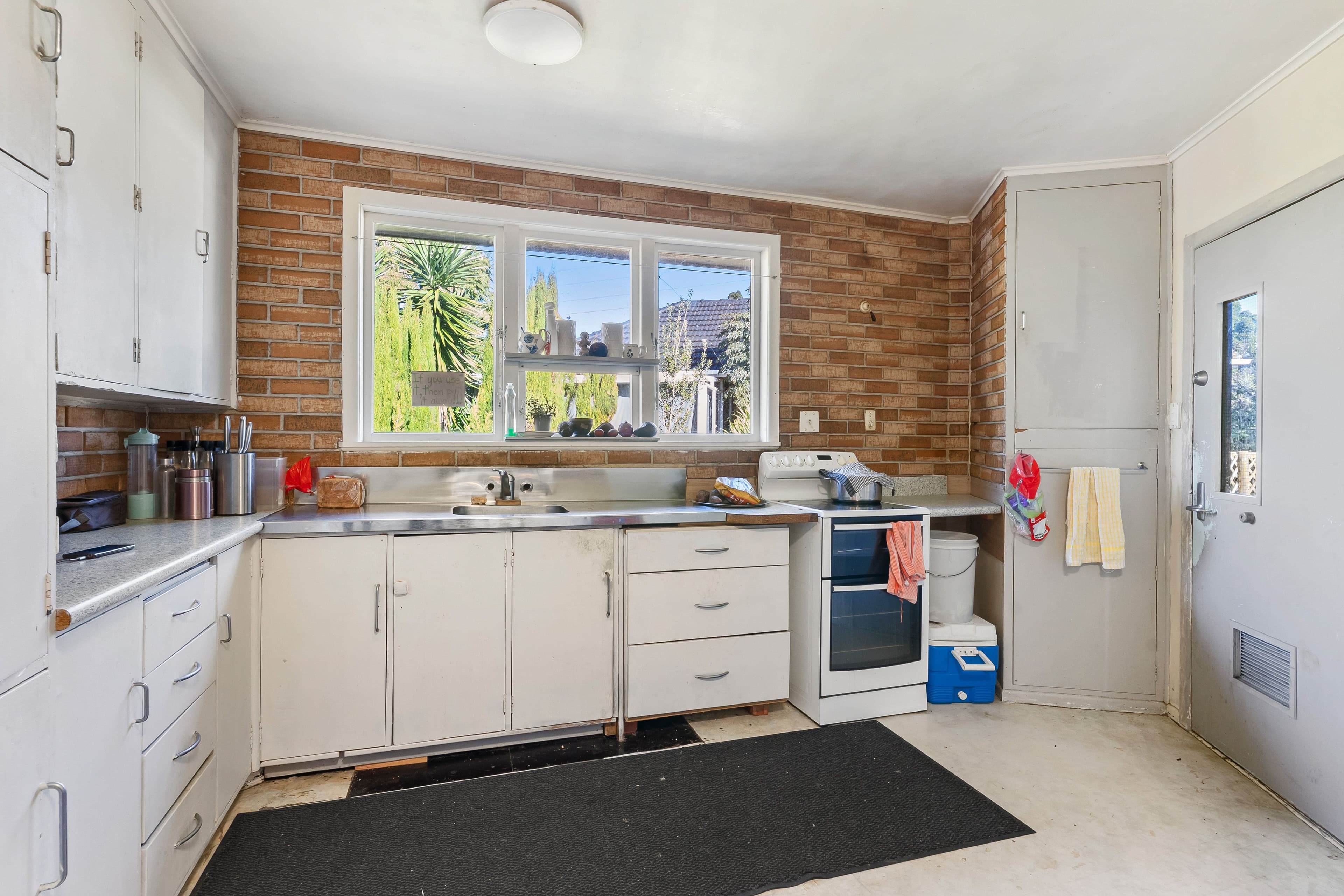 66 Clayton Avenue: photo 4
