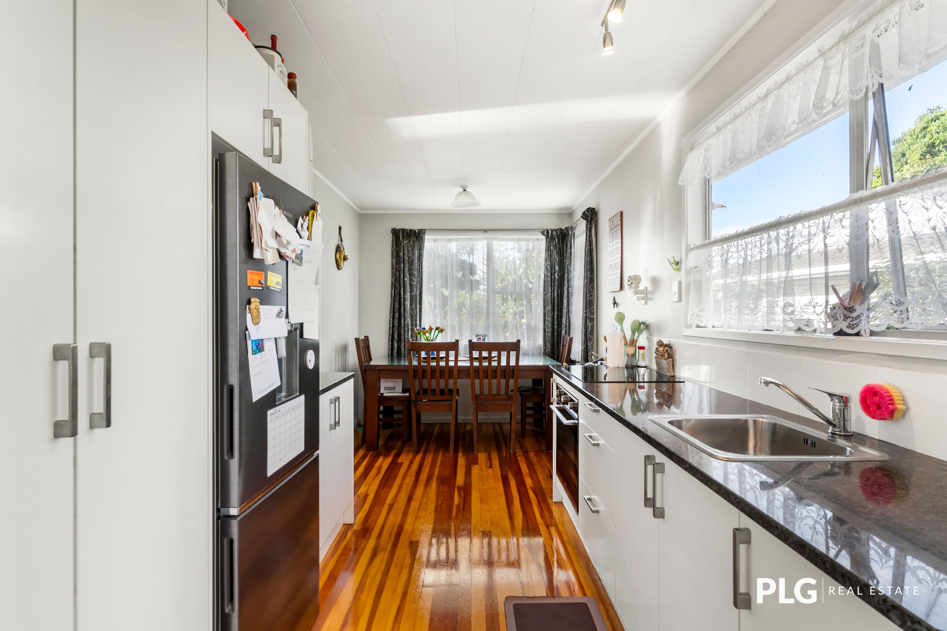 4 Awakino Place: photo 3