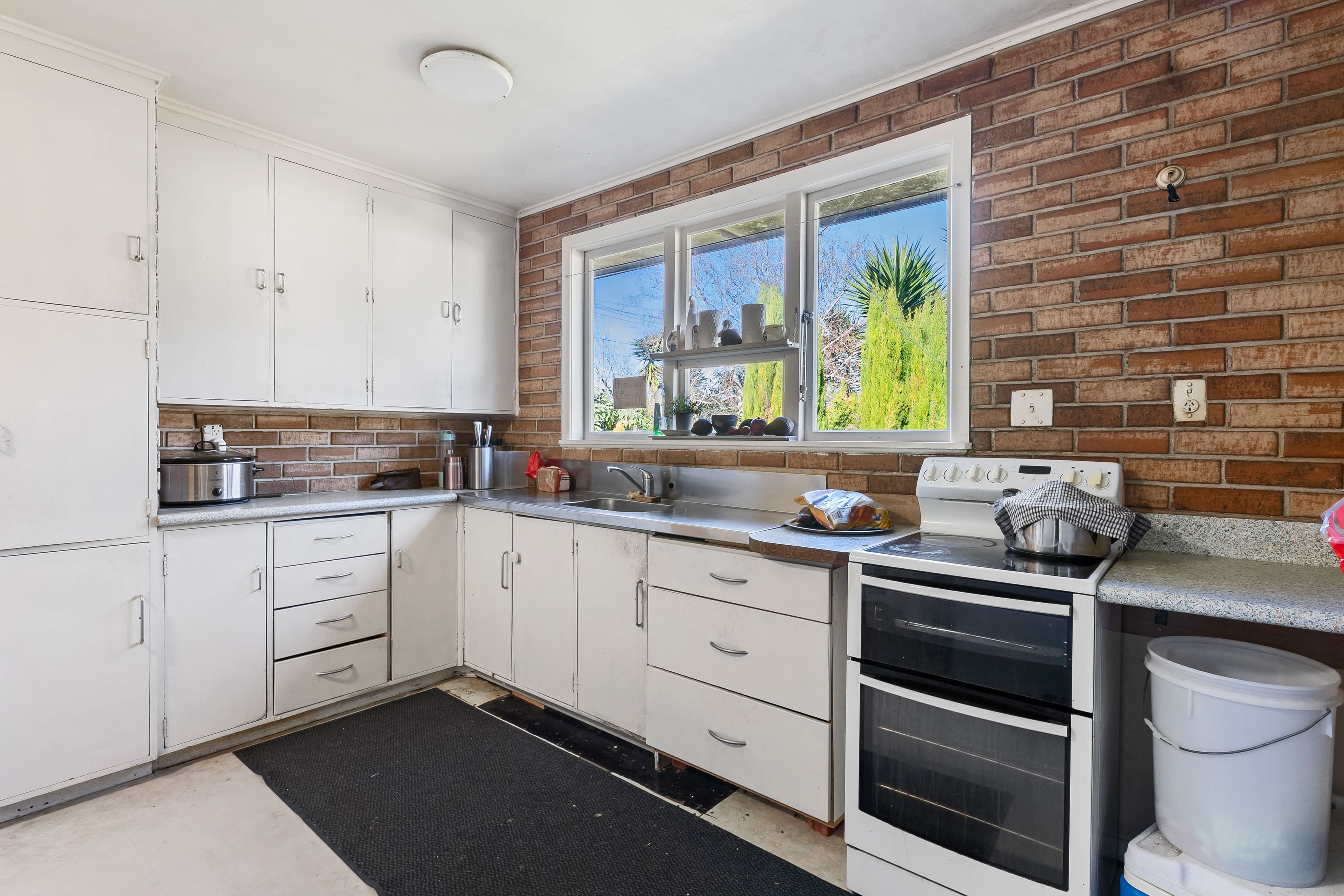 66 Clayton Avenue: photo 5