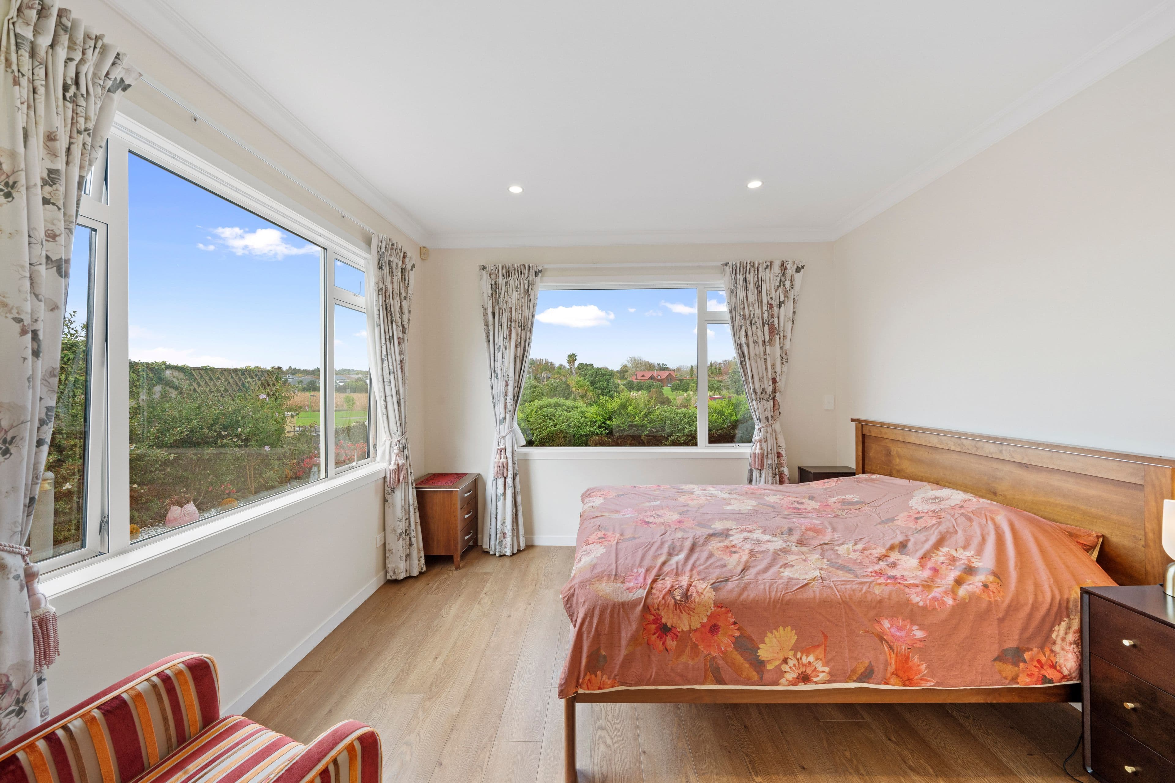 83 Capriana Drive: photo 12