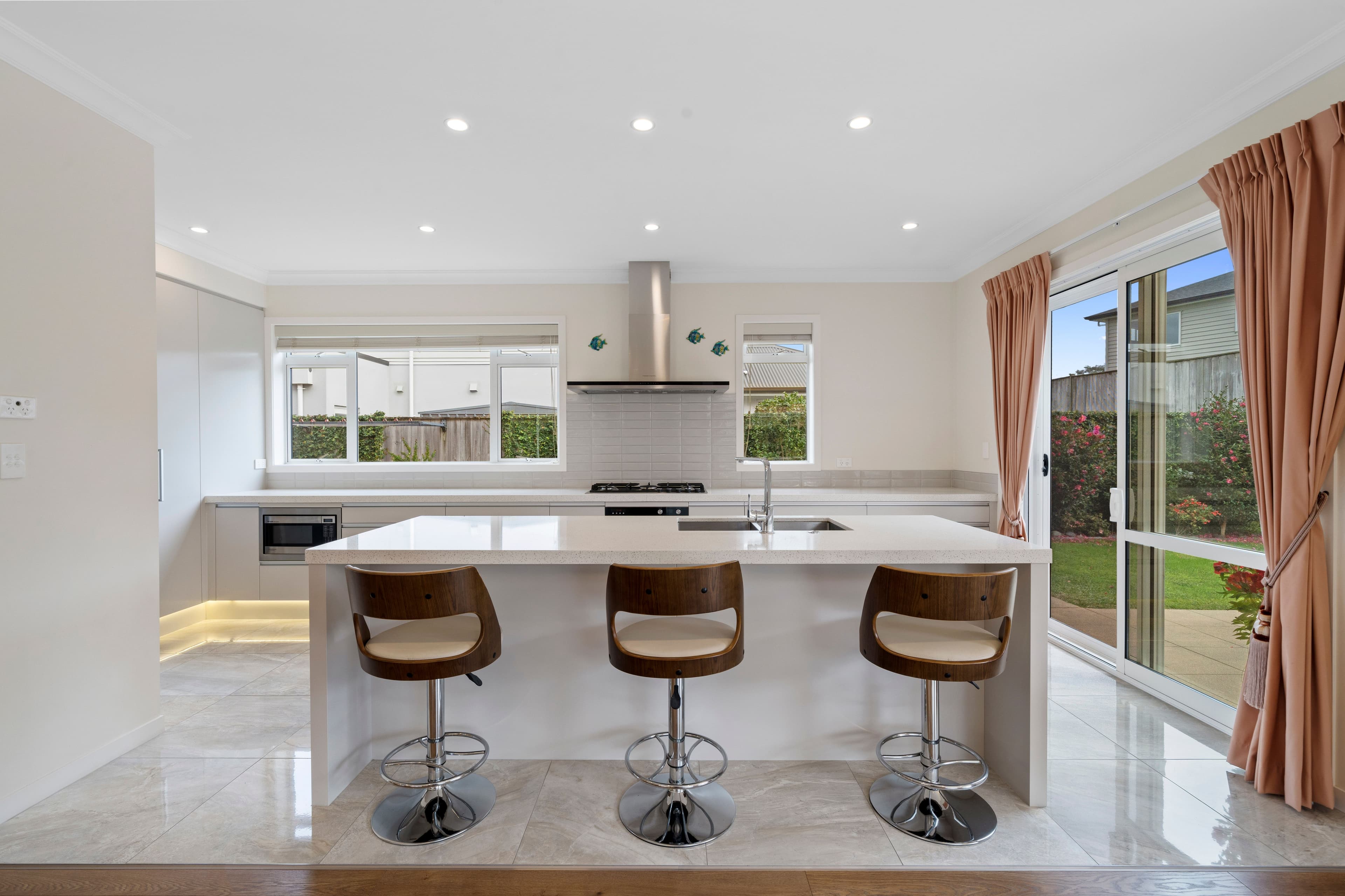 83 Capriana Drive: photo 6
