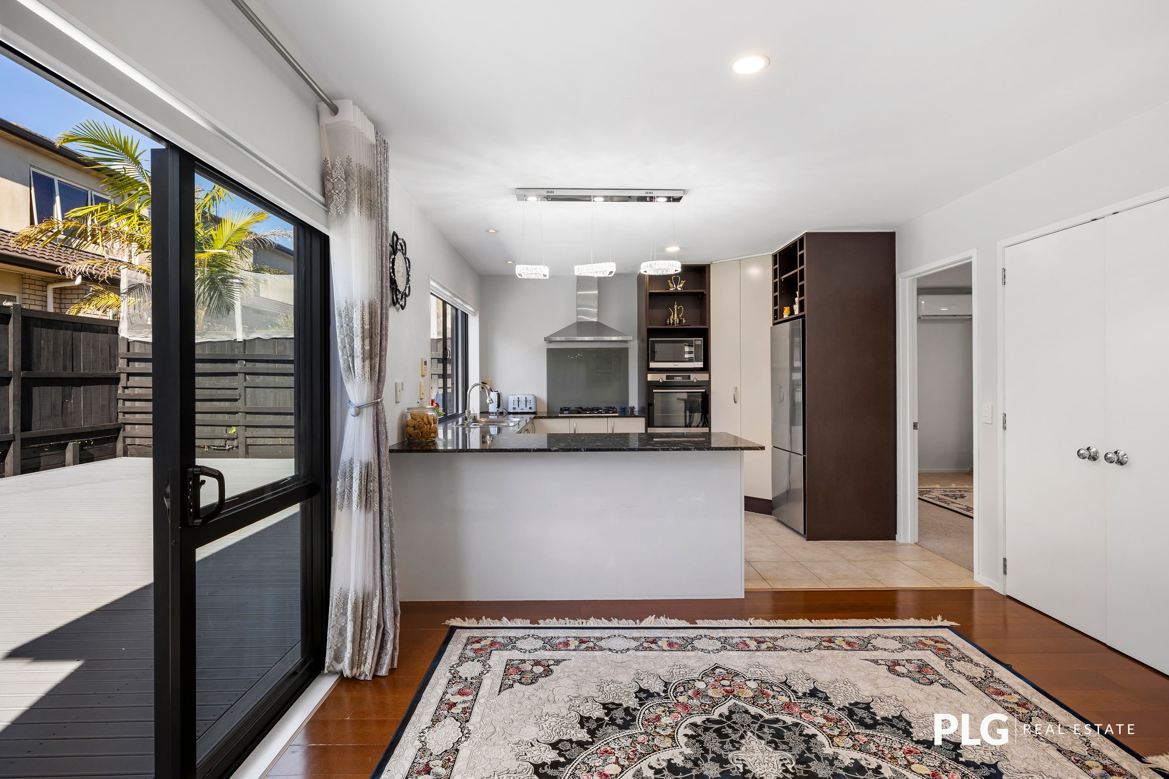 11 Oakville Avenue: photo 4