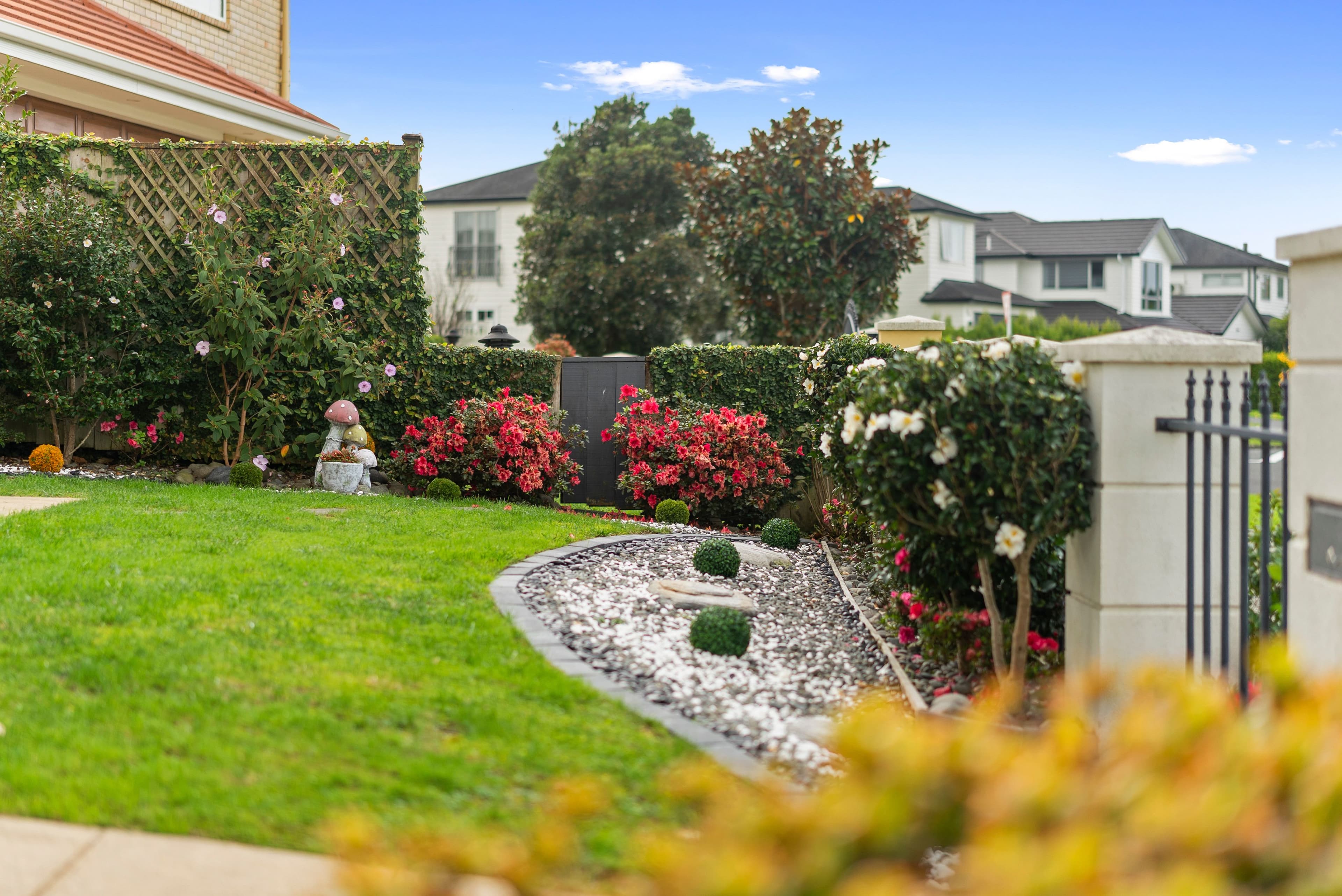 83 Capriana Drive: photo 23