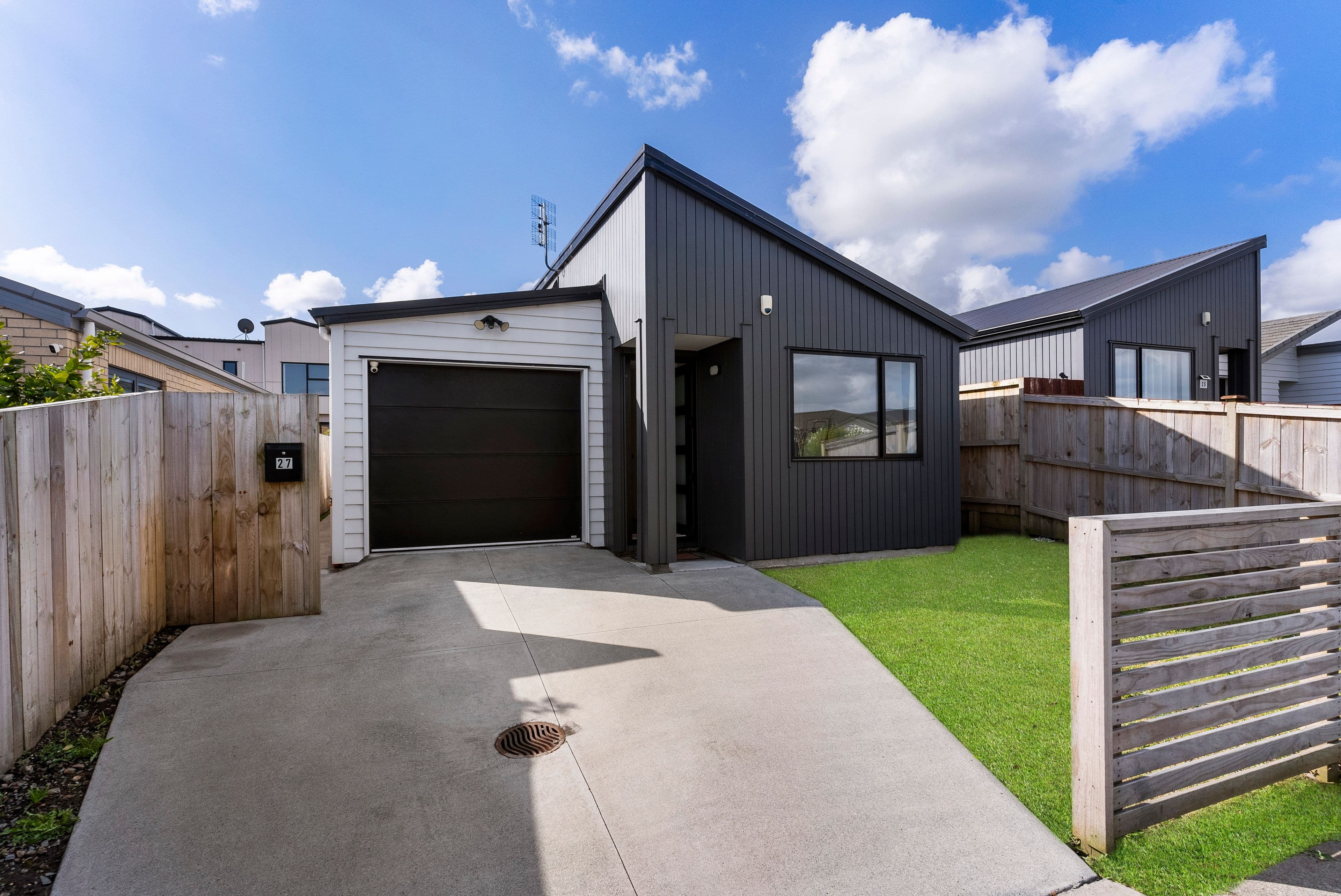Sold: 27 Farmland Road, Papakura