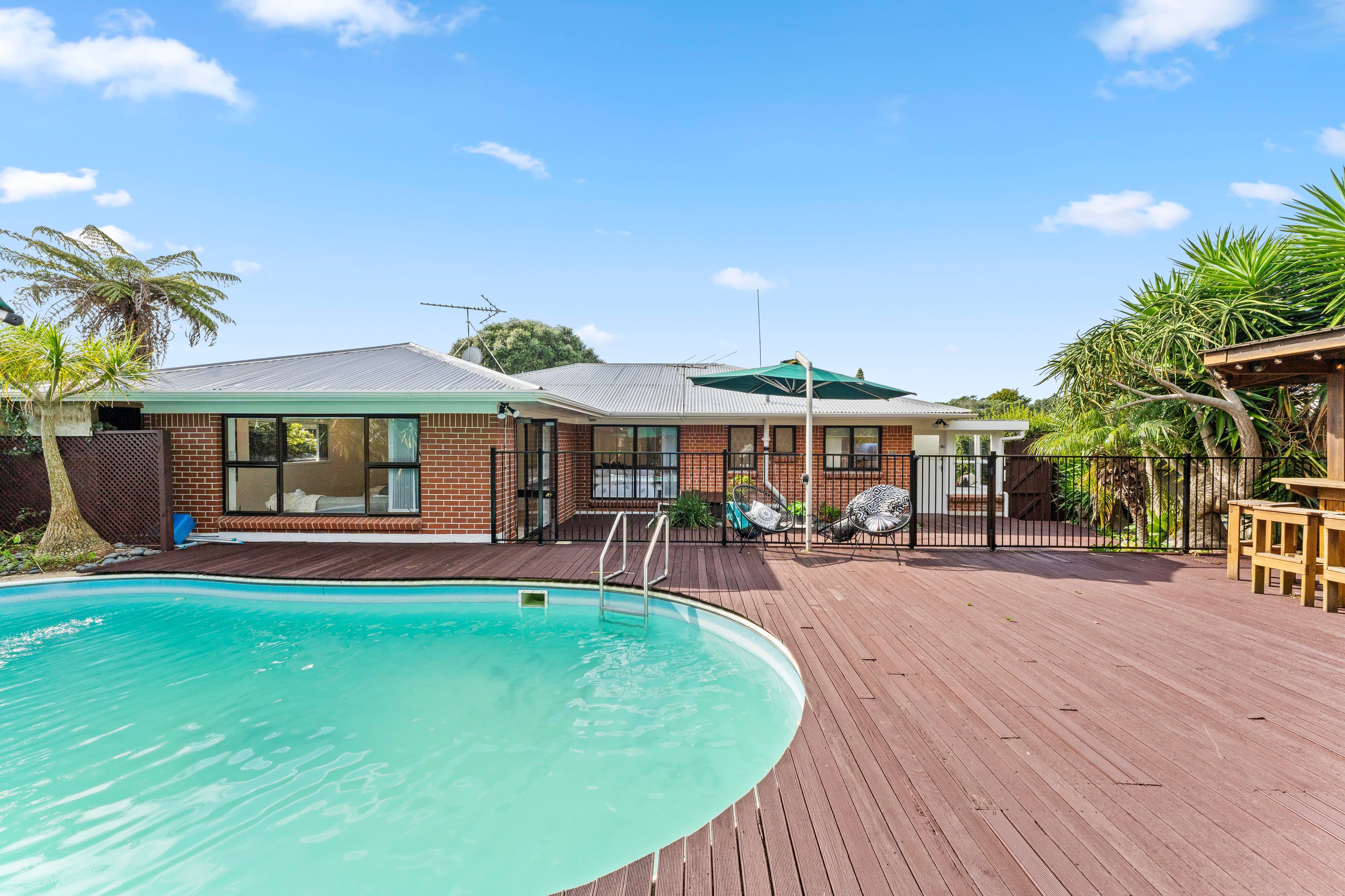 Sold: 23 Lawrence Crescent, Hill Park