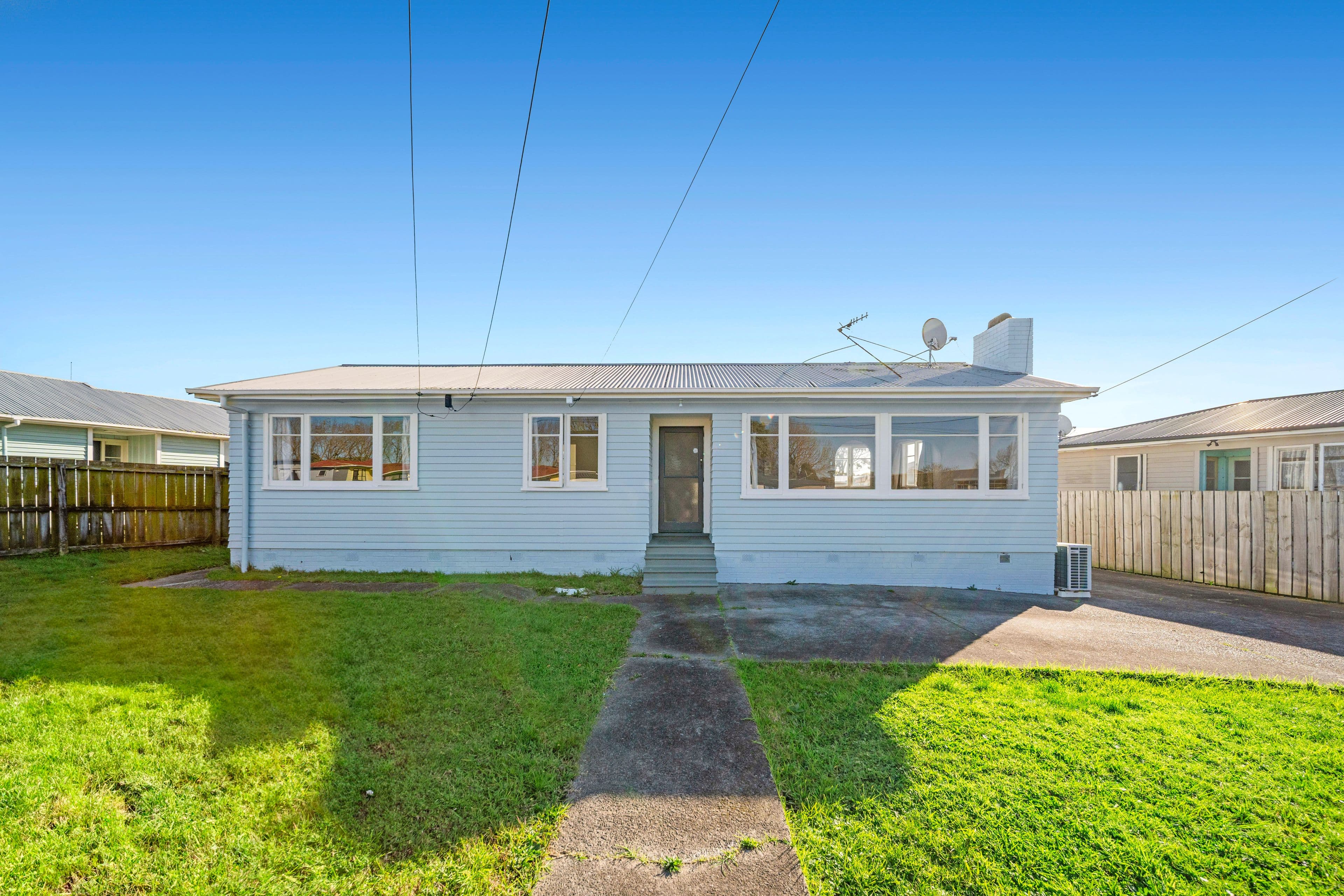 Sold: 7 Williams Crescent, Otara