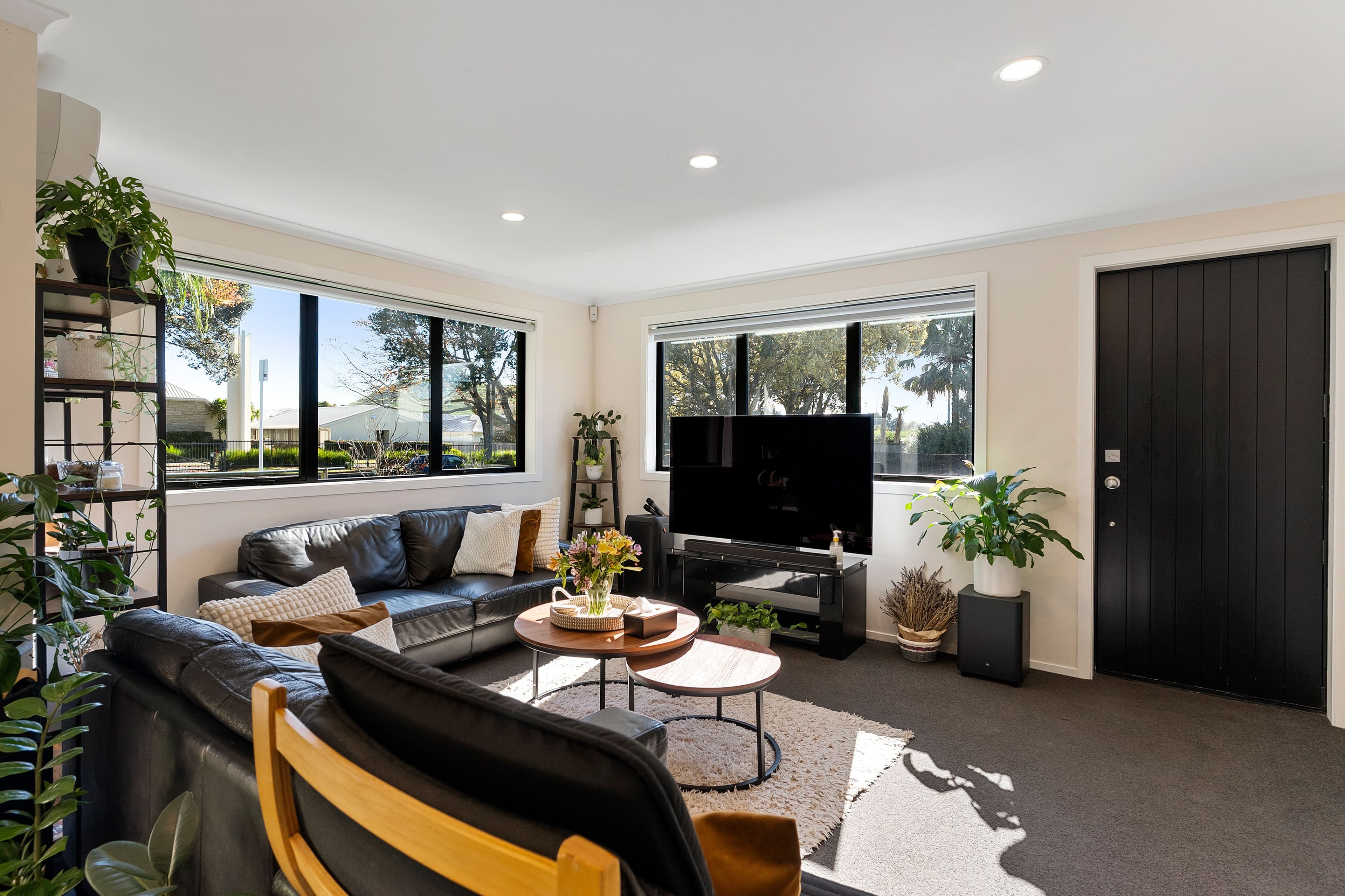 Sold: 58A McKenzie Road, Mangere Bridge